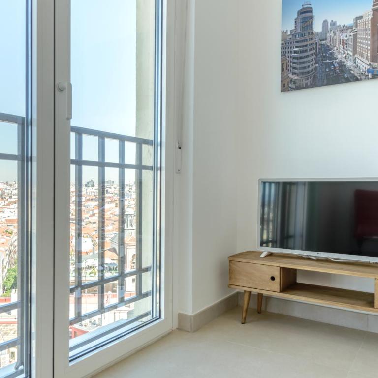 Gran Vía Callao - Stunning views in the heart of Madrid - One-Bedroom Apartment - 6