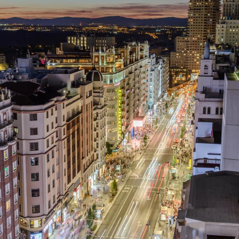 Gran Vía Callao - Stunning views in the heart of Madrid - One-Bedroom Apartment - 2