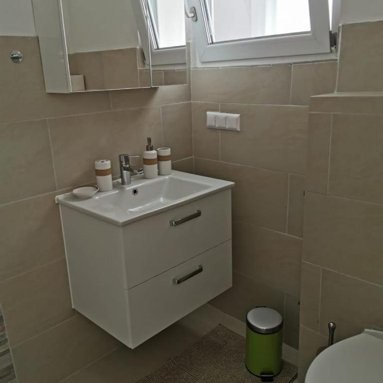 Enjoyit Velden West - Doppelzimmer mit Gartenblick - 13