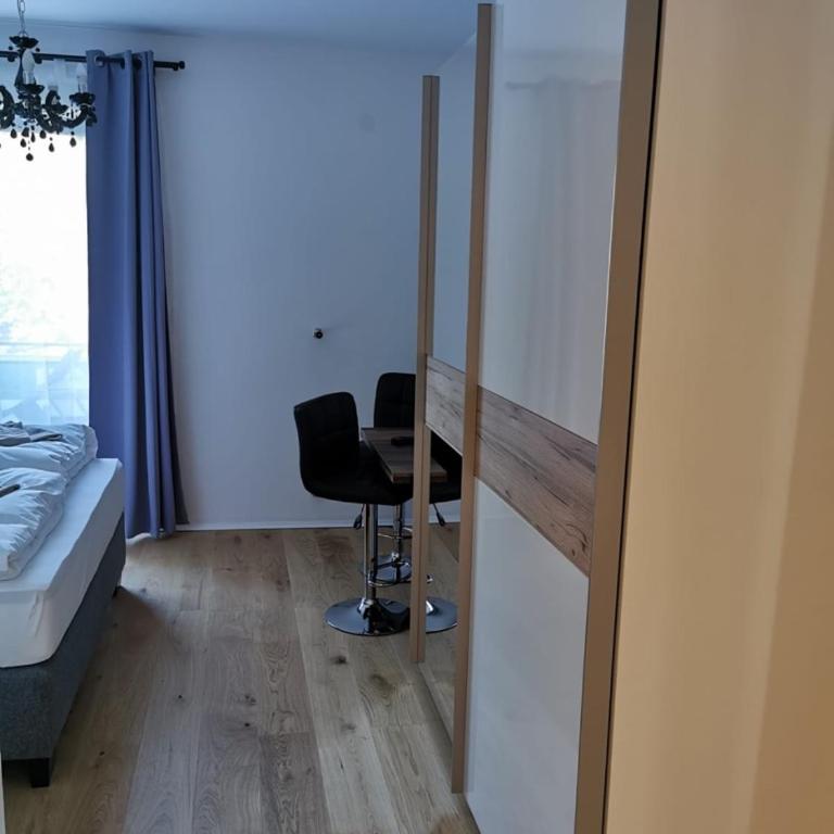 Enjoyit Velden West - Doppelzimmer mit Balkon - 32