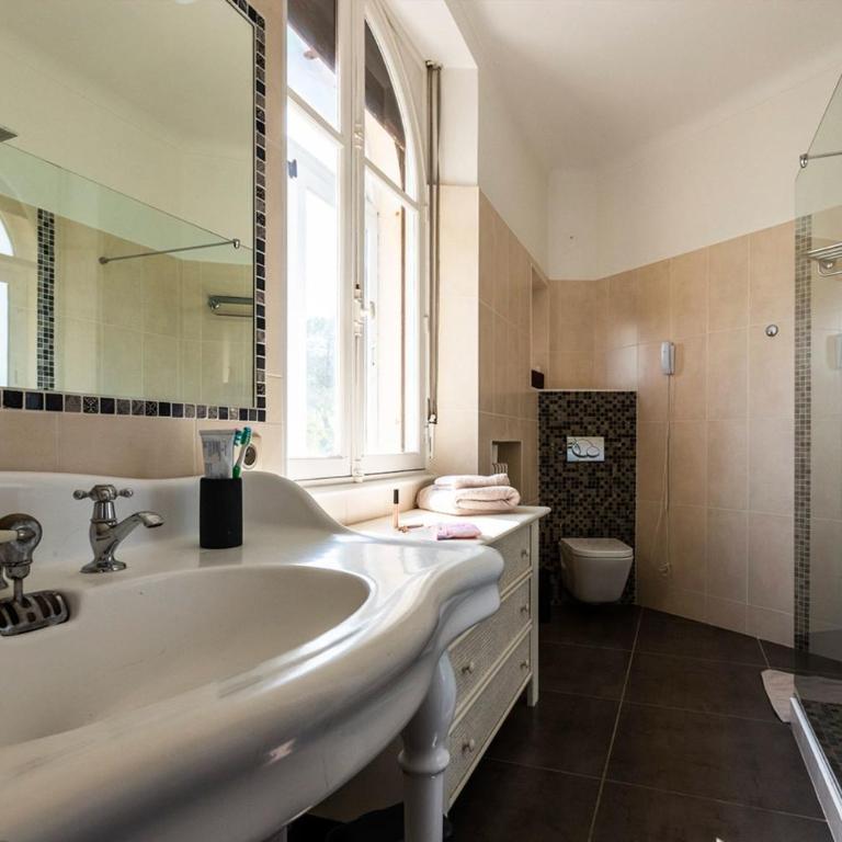 HACIENDA KEYWEEK Villa Familiale avec Piscine Jardin Sauna à Anglet - Villa - 32