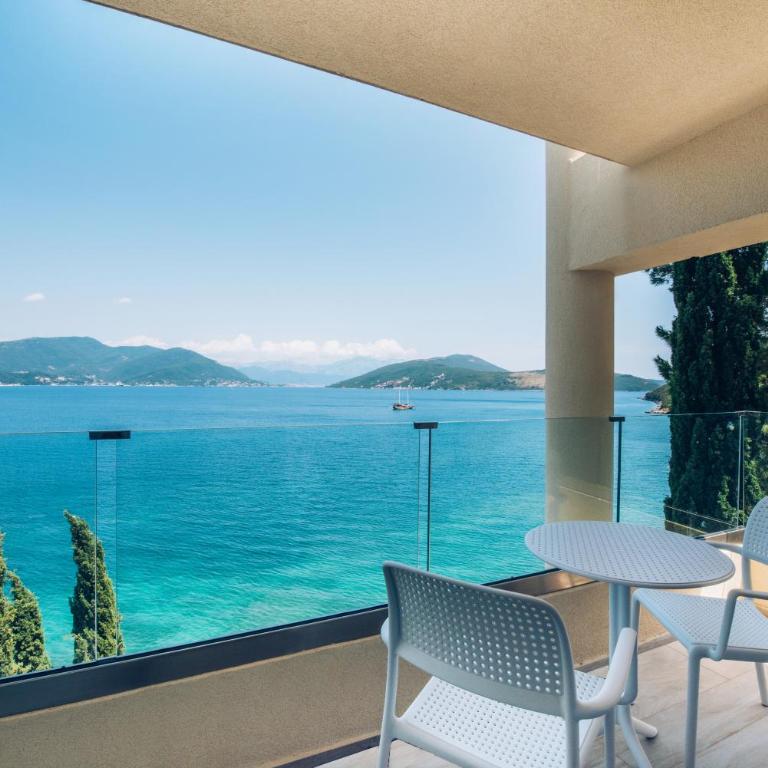 Iberostar Waves Herceg Novi All Inclusive - Double Priority Location Room with Sea View - 3