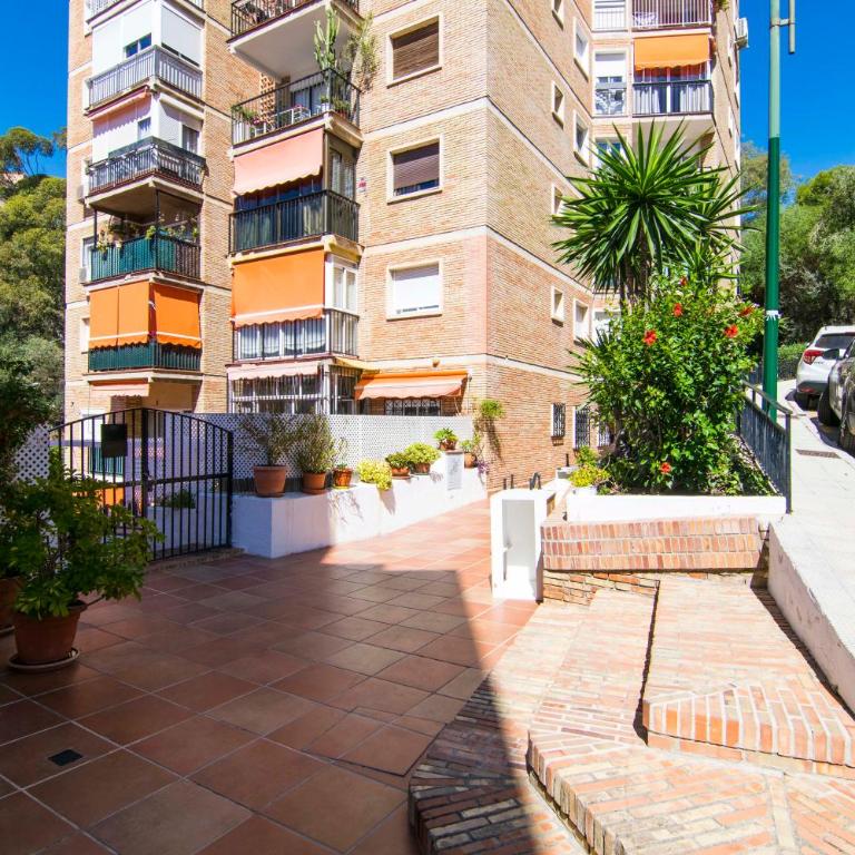 Letmalaga Bay Views - Two-Bedroom Apartment - 39