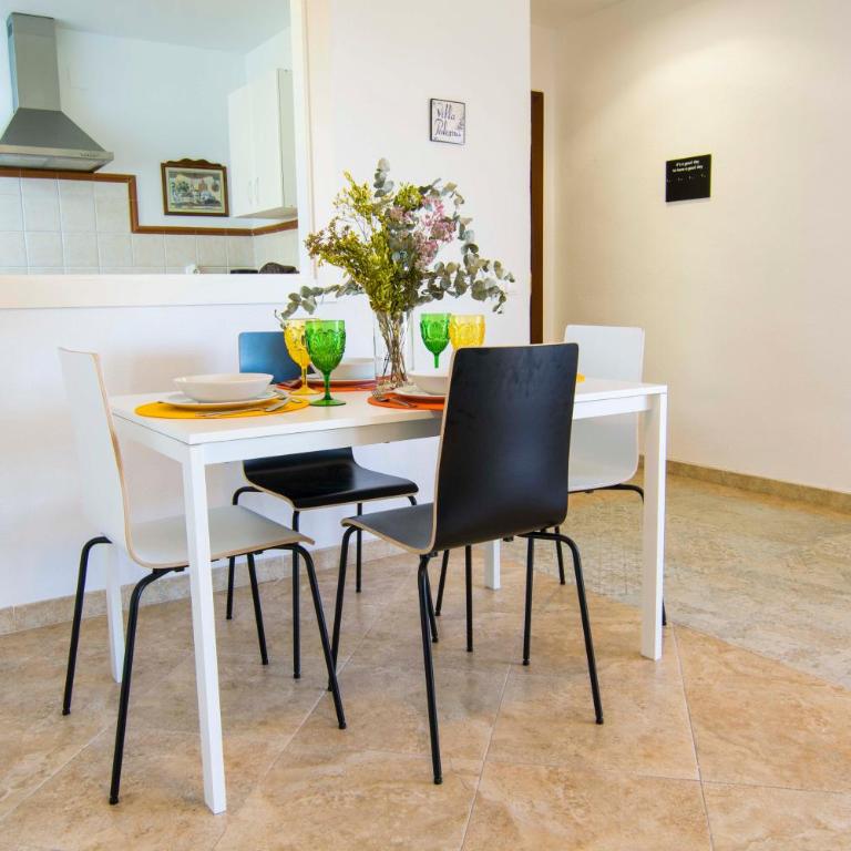 Letmalaga Bay Views - Two-Bedroom Apartment - 18