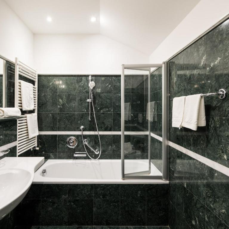 Hotel Haus am Hang - Junior Suite - 3