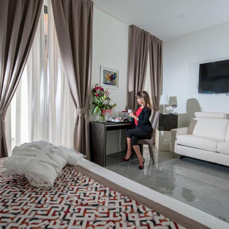 Palazzo Firenze - Superior Double Room with Balcony - 1