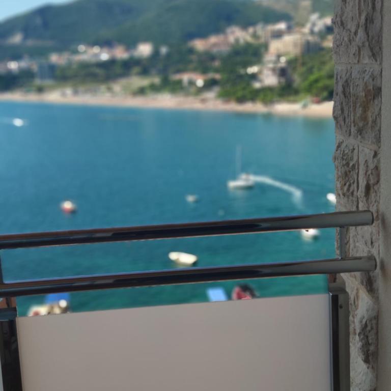 Apartments Stević - Monaco - Dvokrevetna soba sa Bračnim Krevetom, Terasom i Pogledom na More - 5