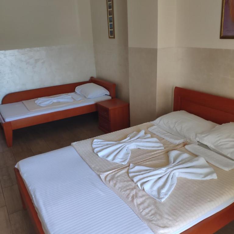 Apartments Stević - Monaco - Dvokrevetna soba sa Bračnim Krevetom, Terasom i Pogledom na More - 6