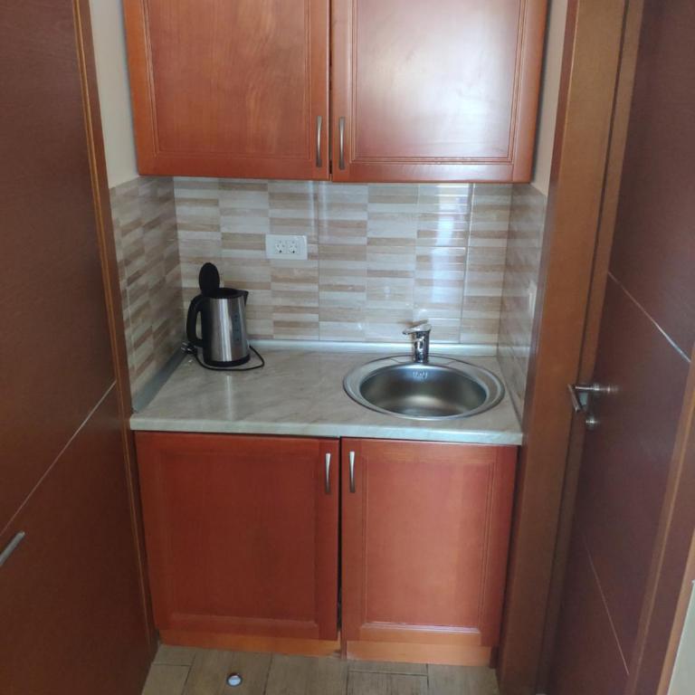 Apartments Stević - Monaco - Dvokrevetna soba sa Bračnim Krevetom, Terasom i Pogledom na More - 9