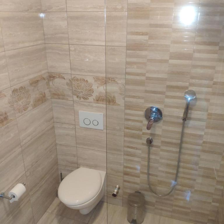 Apartments Stević - Monaco - Dvokrevetna soba sa Bračnim Krevetom, Terasom i Pogledom na More - 10
