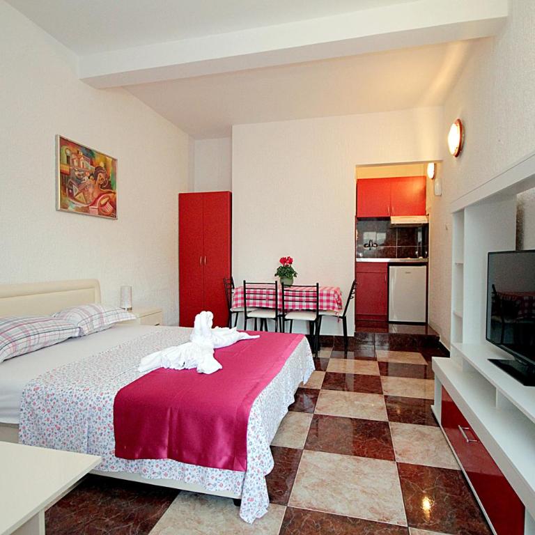Apartments Kruna Jovanović - Studio sa Terasom - 11