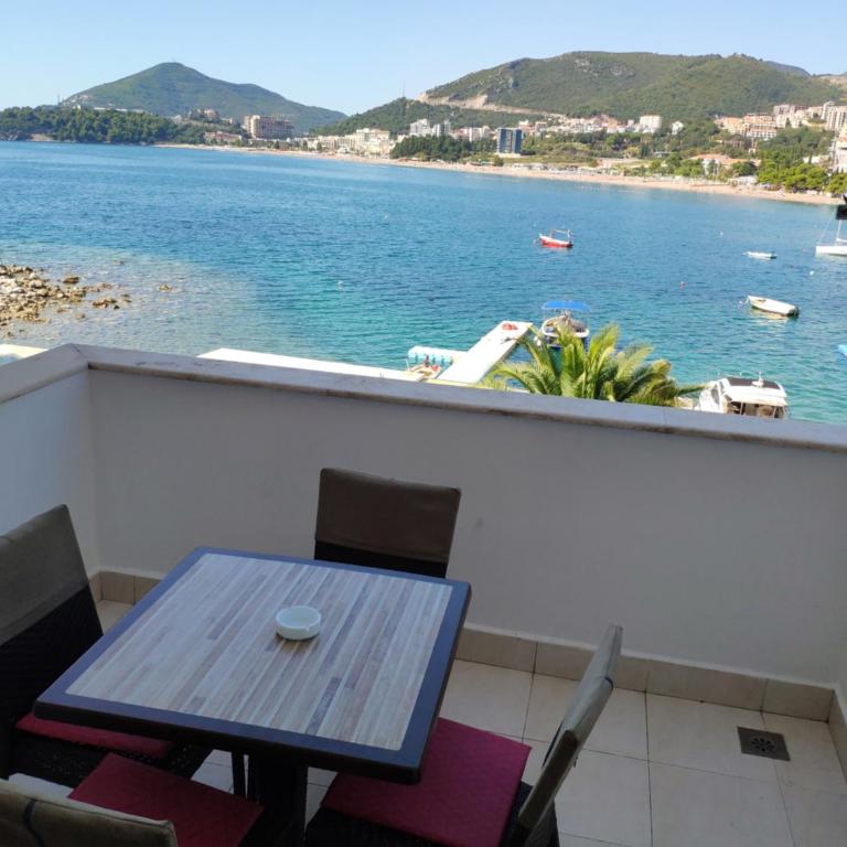 Apartments Stević - Monaco - Apartman sa 1 Spavaćom Sobom, Terasom i Pogledom na More - 2