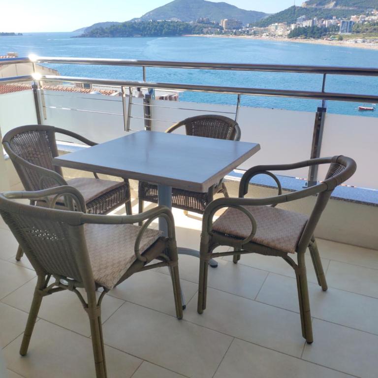 Apartments Stević - Monaco - Suite sa Terasom i Pogledom na More - 1