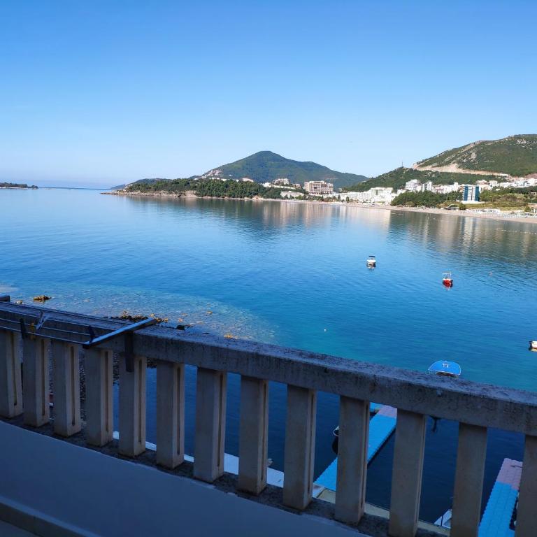 Apartments Stević - Monaco - Studio s Terasom i Pogledom na More - 2