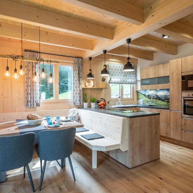 Chalet Alpenherz - Ferienhaus mit Dusche - 25