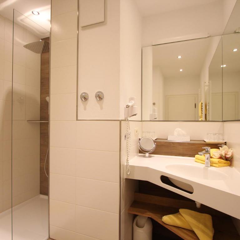 Landhotel Berghof - Suite mit 2 Schlafzimmern - 3