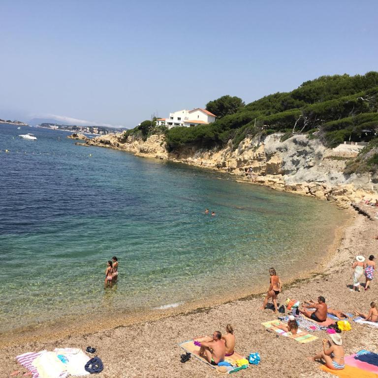 T2 Rez de jardin 300m Plage de Beaucours Sanary sur Mer - Apartment - Erdgeschoss - 30