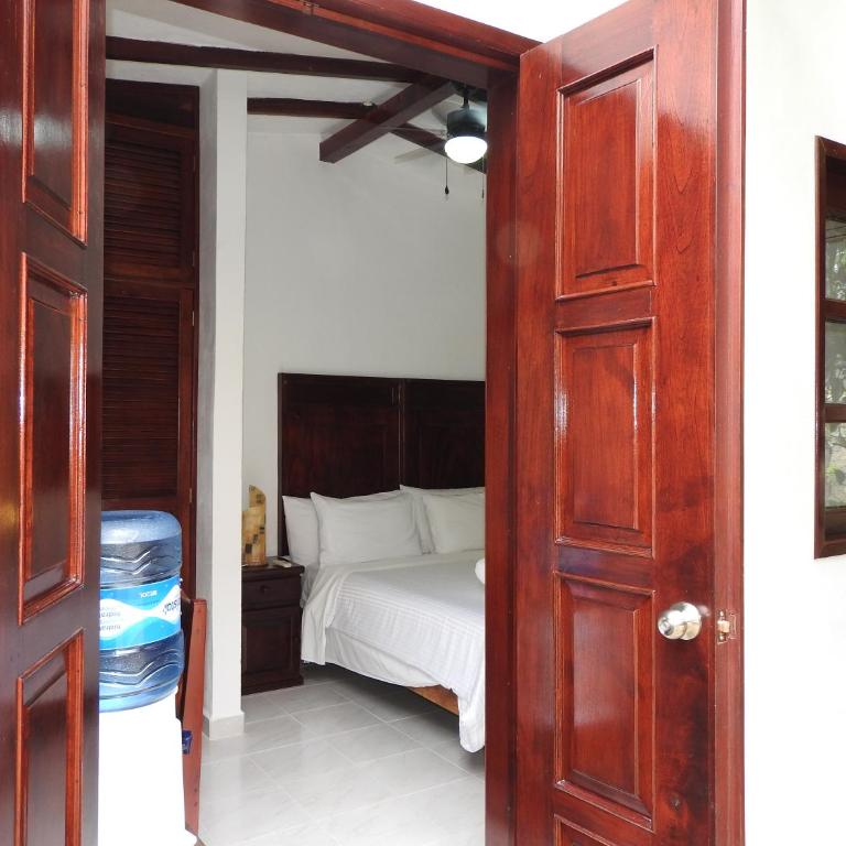 Hotel Casaejido - Double Room with Garden View - 4