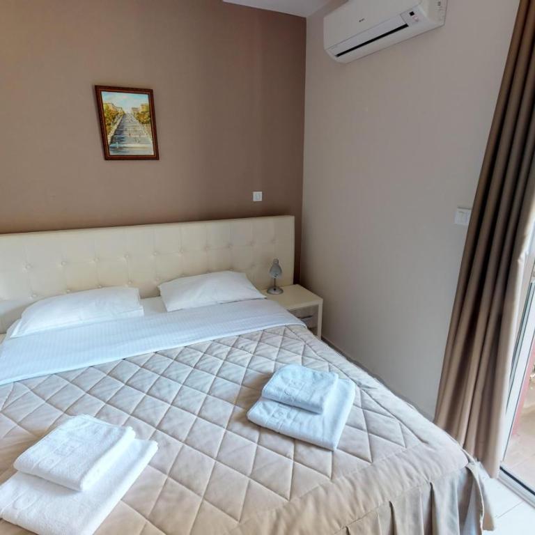 Villa Bojana - Dvokrevetna Soba sa Bračnim Krevetom/Zasebnim Krevetima - 6
