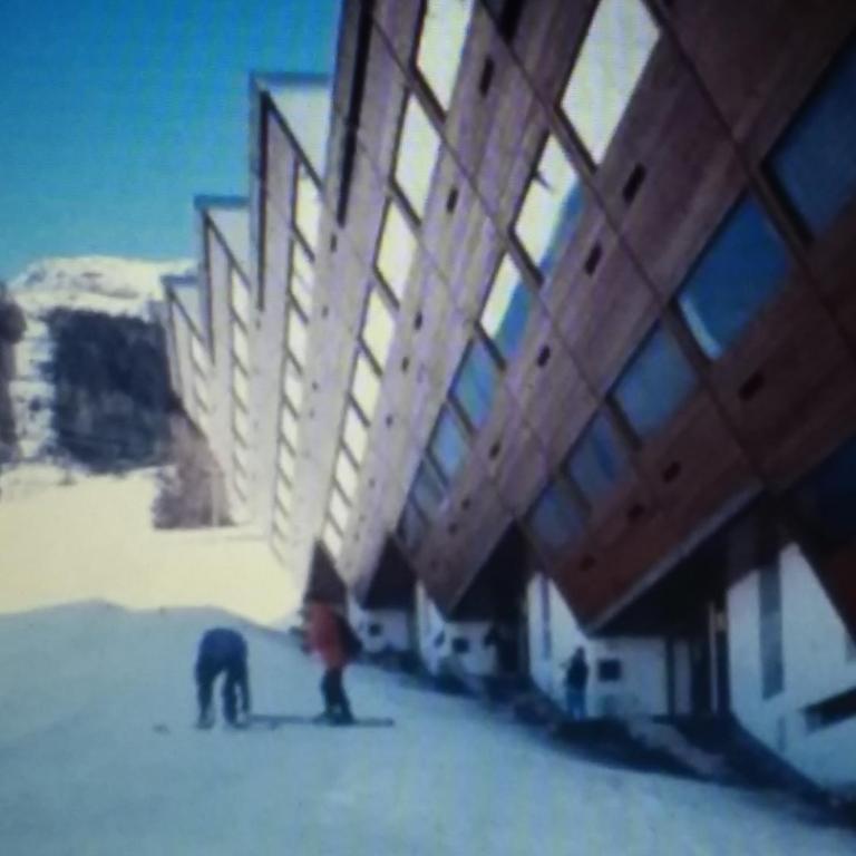 Cascade arcs 1600 - Three-Bedroom Apartment - 7