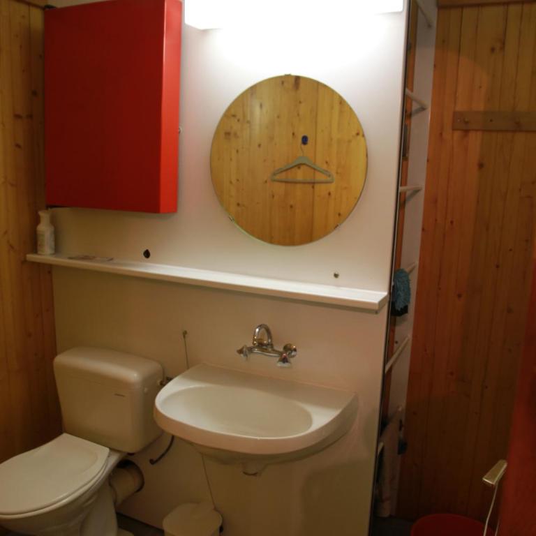 Cascade arcs 1600 - Three-Bedroom Apartment - 9