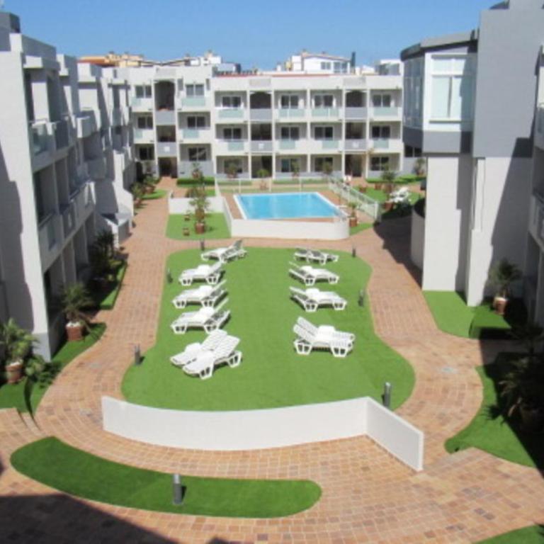 Chocolate Cookie- AC, High speed internet, Desk with natural light, Sunny terrace and pool - Apartamento - 28
