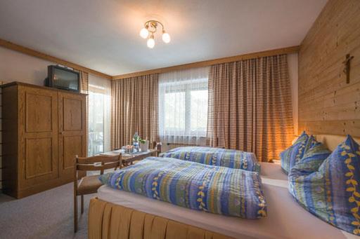 Haus Panorama - Deluxe Doppelzimmer mit Zustellbett - 4