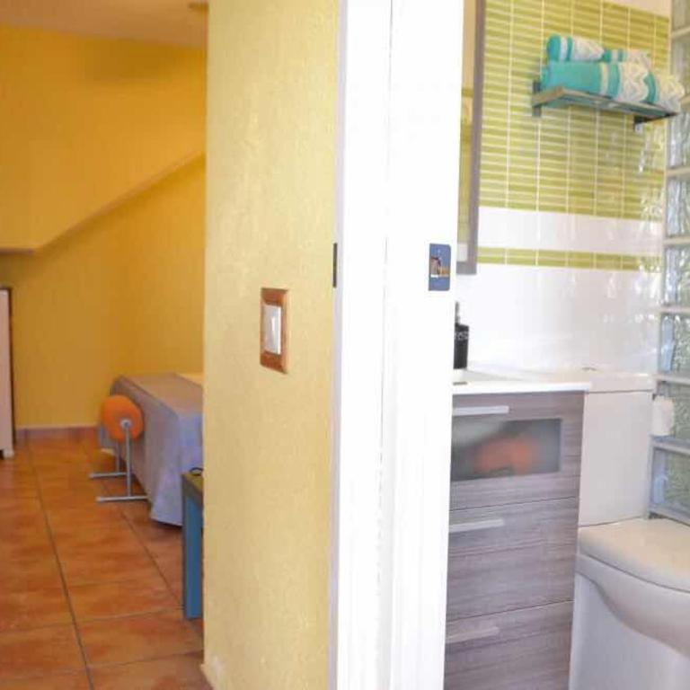 Sea View House - Two-Bedroom House - 13