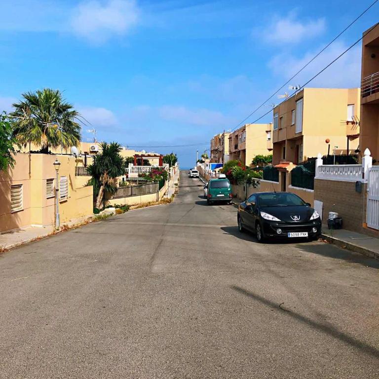 Sea View House - Two-Bedroom House - 33