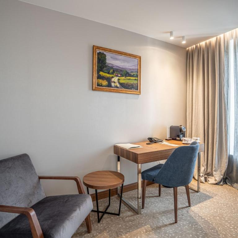 Hotel Tonanti - Deluks Dvokrevetna Soba sa Bračnim Krevetom/Zasebnim Krevetima - 3