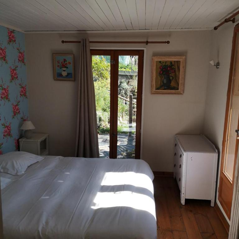 Maison Caramel - Doppel-/Zweibettzimmer mit eigenem Bad - 2