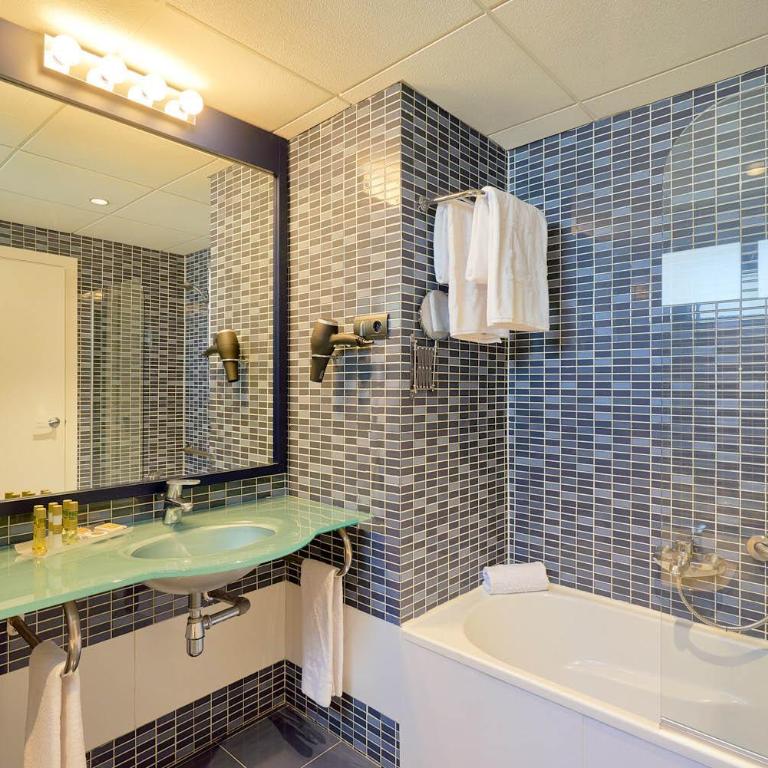 Eurostars Málaga - Habitación Triple - 2