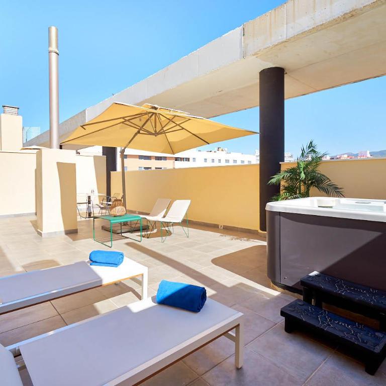 Eurostars Málaga - Suite Junior con terraza con bañera de hidromasaje - 1