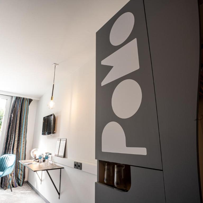 PoMo Hôtel & Restaurant - Chambre Lits Jumeaux - 8