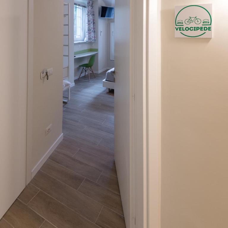 Bed&BikeRome ROOMS - Camera Tripla con Bagno Privato - 14