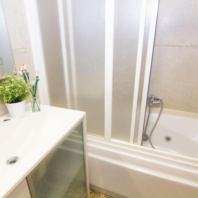 Macflats Valencia Puerto - Apartment (4 Adults) - 72