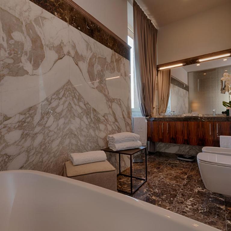 Donati Luxury Tower Suites - Giotto - Suite with Duomo View - 2