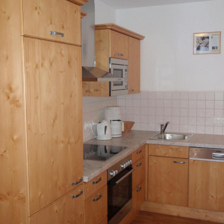 Flachauer Bergkristall - Two-Bedroom Apartment with Balcony - 1