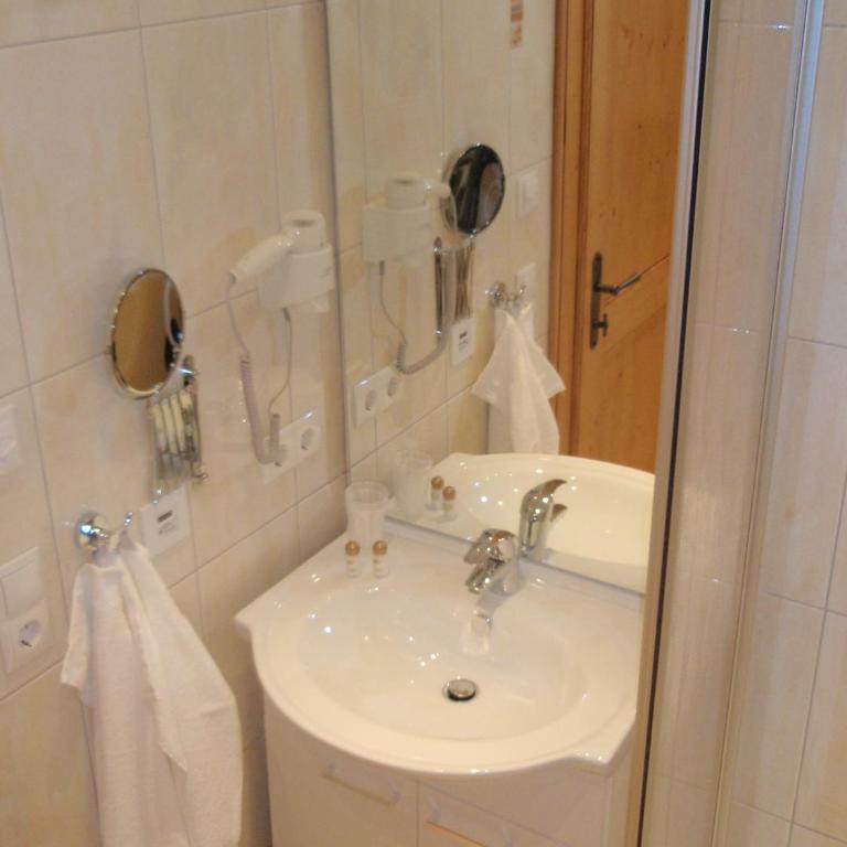 Flachauer Bergkristall - Two-Bedroom Apartment with Balcony - 3