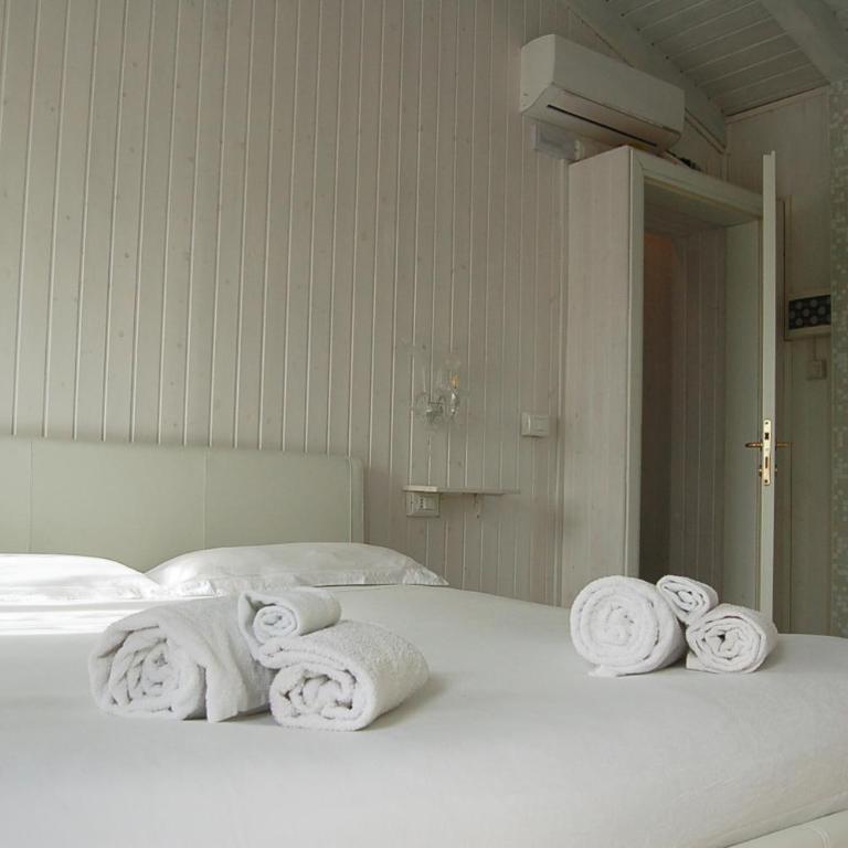 Junior Suites Venezia - Camera King Deluxe - 6
