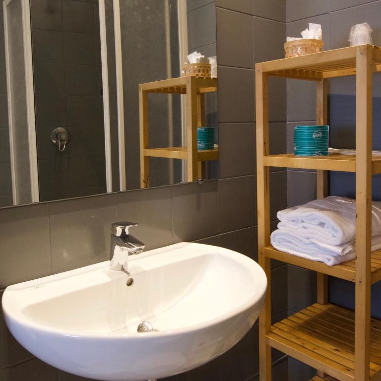 Locanda le Monache - Camera Tripla Classic - 8