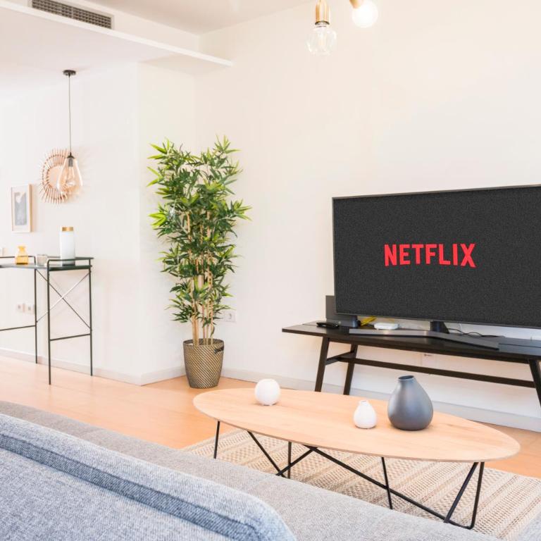 HomeForGuest Design Attic Apartment FREE Parking - Apartamento Deluxe - 5