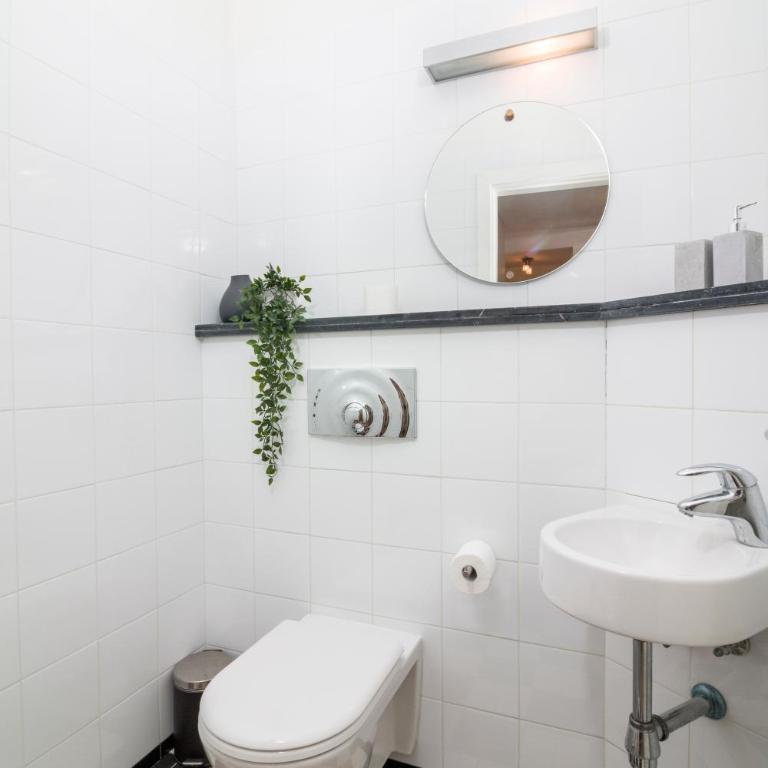 HomeForGuest Design Attic Apartment FREE Parking - Apartamento Deluxe - 29