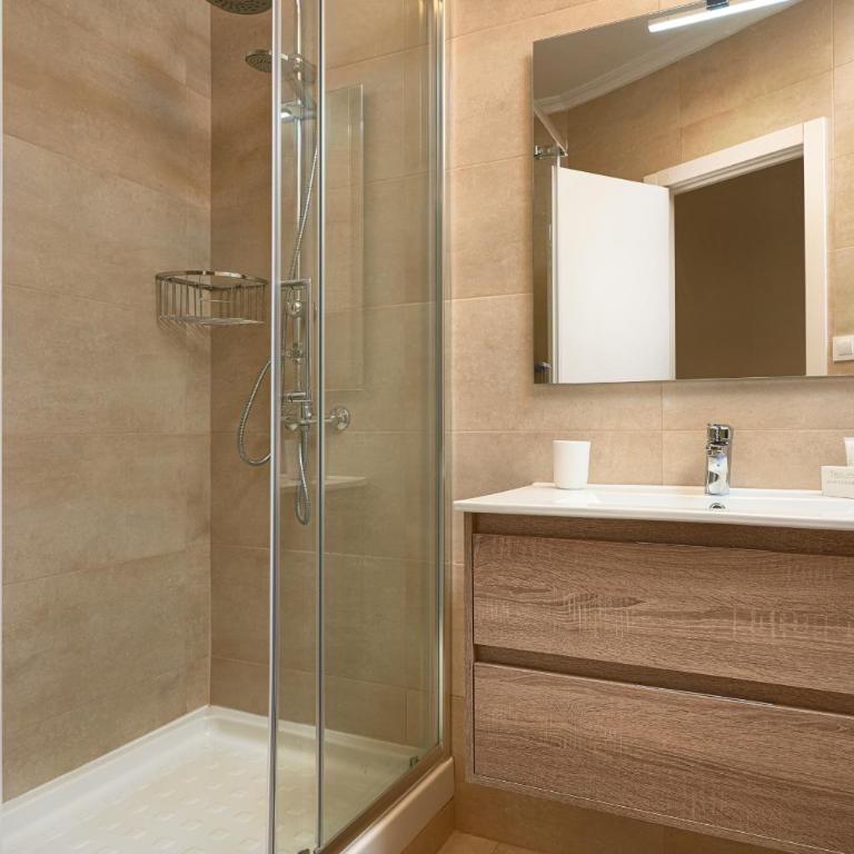 SUNN Apartments Amador de los Ríos, by Homing U - Two Bedroom Apartment two bathrooms with terrace - 5