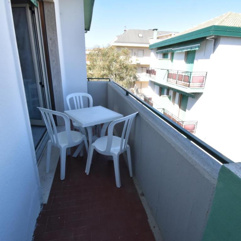 Residence On The Beach - One-Bedroom Apartment - 14
