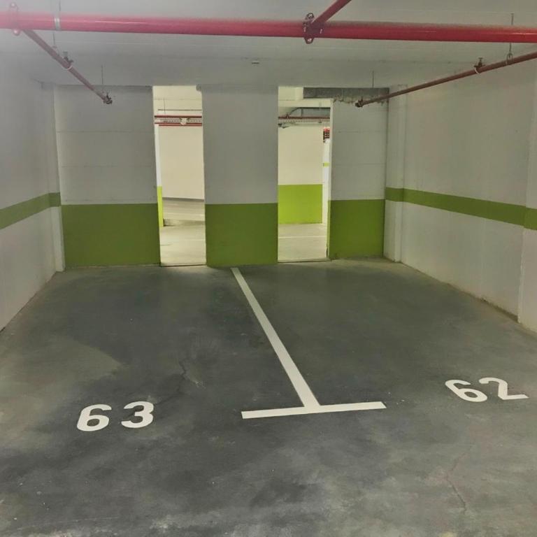 Kraljev Park sa parking mestom - Deluxe Apartment - 19