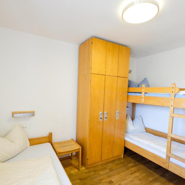 Jugendherberge Mittenwald - Standard Zweibettzimmer - 4