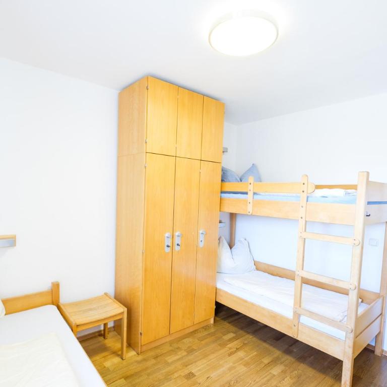 Jugendherberge Mittenwald - Standard Zweibettzimmer - 3