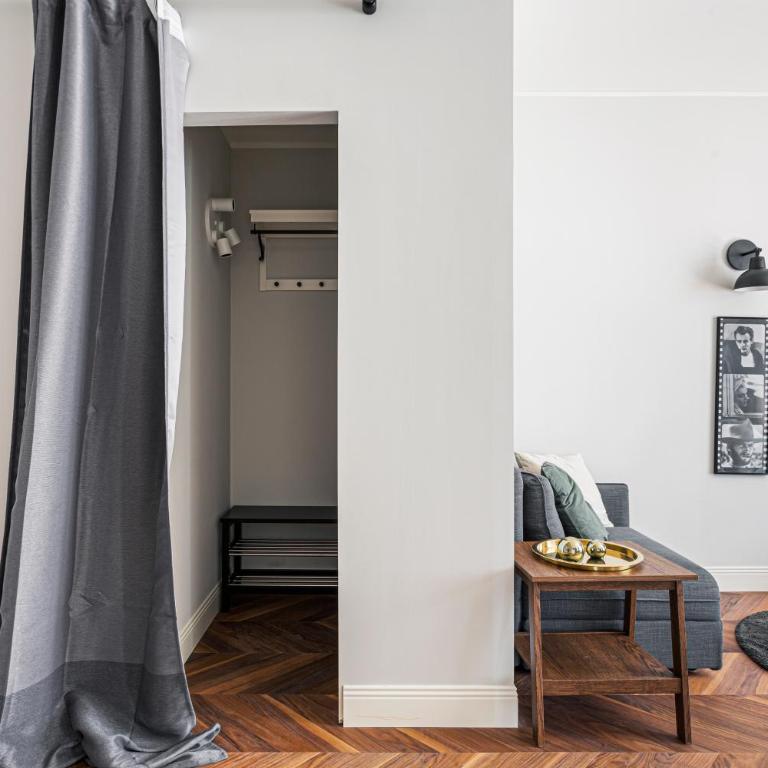 Hostmate -Milano - Via Freguglia - Guastalla - Appartamento con 2 Camere da Letto - 5