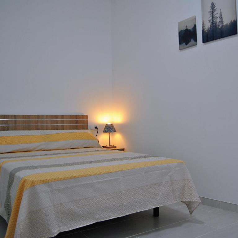 Big Villa Tauro with Private Heated Saltwater Pool & Jacuzzi & BBQ & Game Room & Arcade Games - Villa - 83